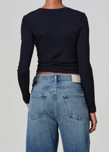 Load image into Gallery viewer, RUMI SCOOP NECK