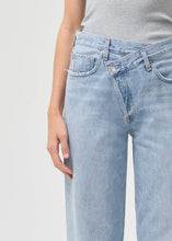 Load image into Gallery viewer, CRISS CROSS UPSIZED JEAN