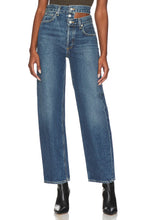 Load image into Gallery viewer, BROKEN WAISTBAND JEAN