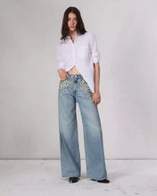 Load image into Gallery viewer, FEATHERWEIGHT SOFIE WIDE-LEG JEAN