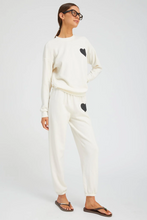 Load image into Gallery viewer, HEART SWEATSHIRT