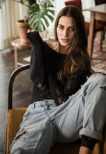 Load image into Gallery viewer, Wildflower Pullover