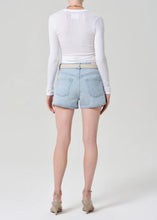 Load image into Gallery viewer, MARLOW WELT POCKET SHORT
