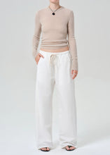 Load image into Gallery viewer, ALESSSIA CREWNECK SWEATER
