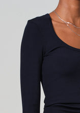 Load image into Gallery viewer, RUMI SCOOP NECK
