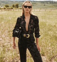 Load image into Gallery viewer, LAURENT VELVET BLOUSE
