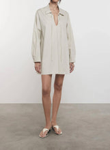 Load image into Gallery viewer, LONG SLEEVE MINI DRESS
