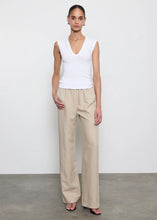 Load image into Gallery viewer, TEXTURED RIB SLEEVELESS V
