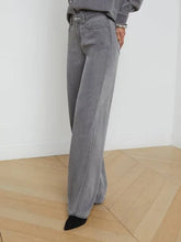 Load image into Gallery viewer, ALICENT HR SNEAKER WD LEG
