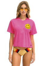 Load image into Gallery viewer, BOYFRIEND TEE- SMILEY 2
